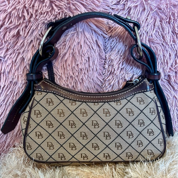 Dooney & Bourke Monogram Purse - Picture 3 of 9